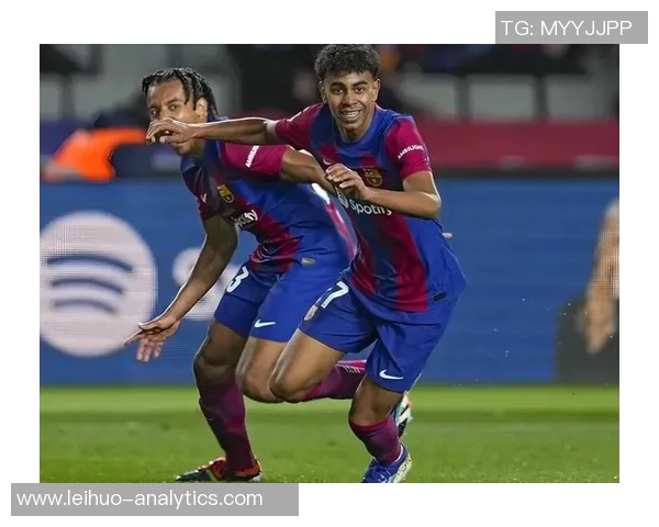 西甲激战：利物浦大胜巴萨红牌事件引发全场热议